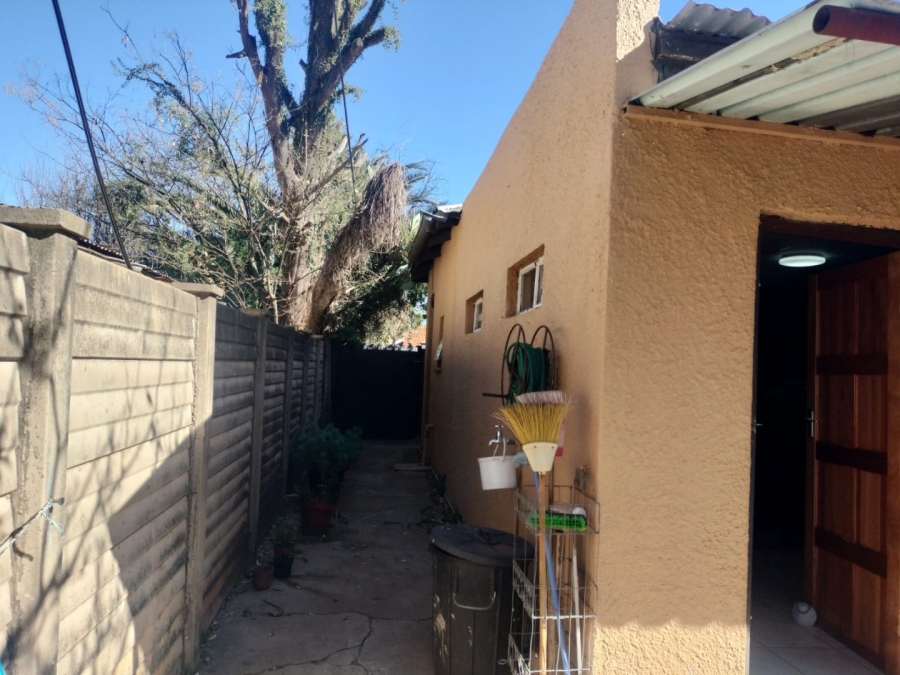5 Bedroom Property for Sale in Navalsig Free State